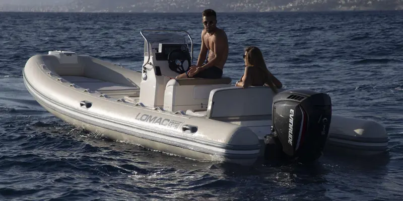 Location semi rigide Cannes, Lomac 600 IN 115 CV pour 6 personnes au départ du Port du Béal — photo 2