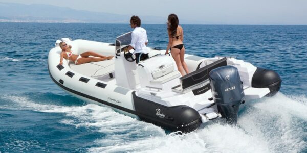 ranieri-cayman-26-sport-location-bateau-permis--boatevasion-Cannes-Mandelieu