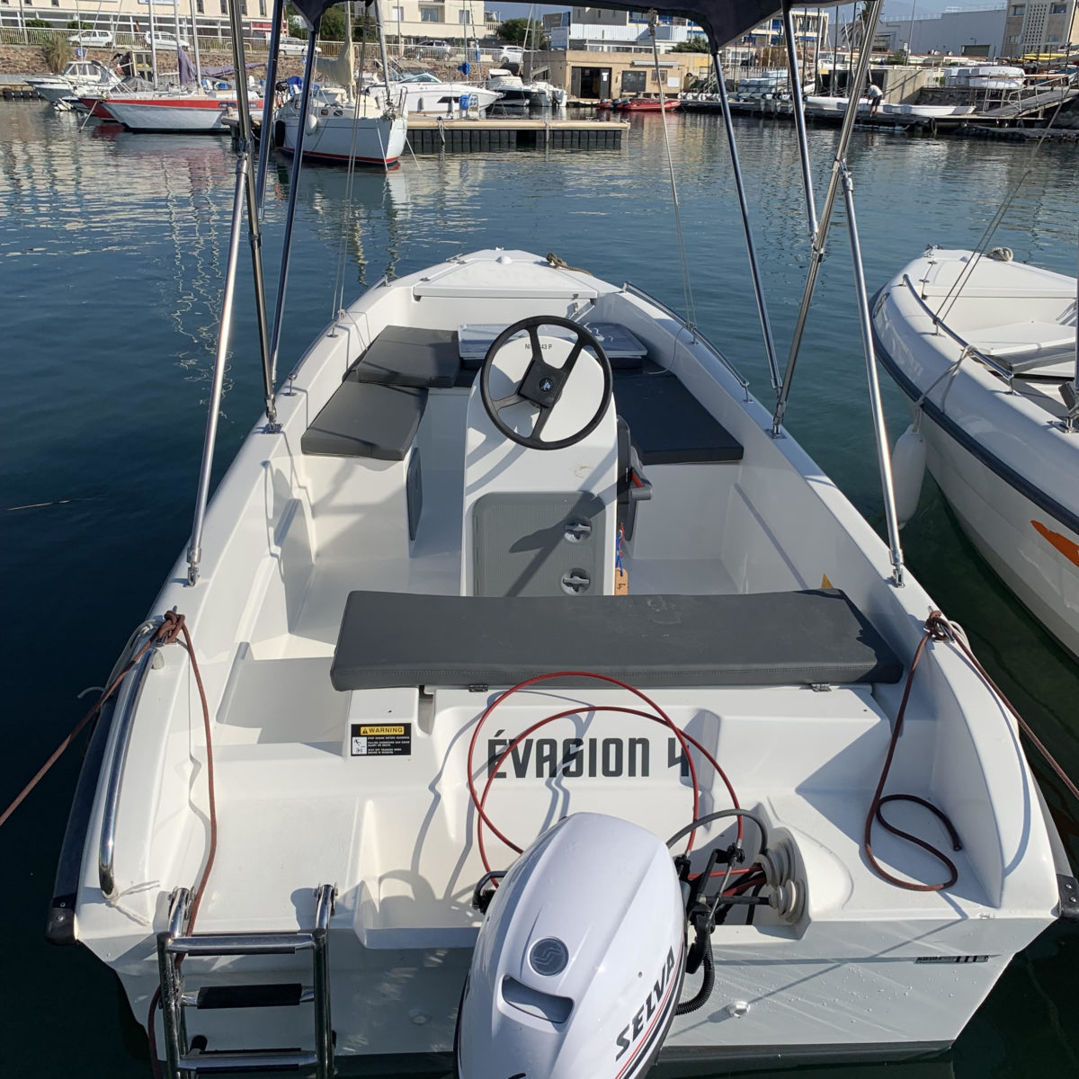 Boatevasion Cannes Mandelieu Location De Bateaux Sans Permis