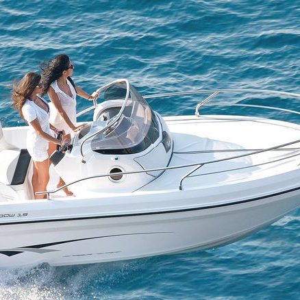 ranieri-next-shadow-24-boatevasion-cannes-mandelieu